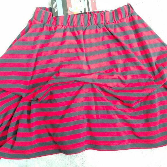 Striped Jersey Knit Skirt NWT - Picture 1 of 2
